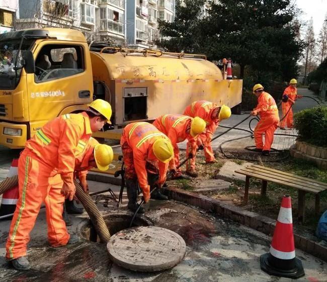 个旧市政管道清淤