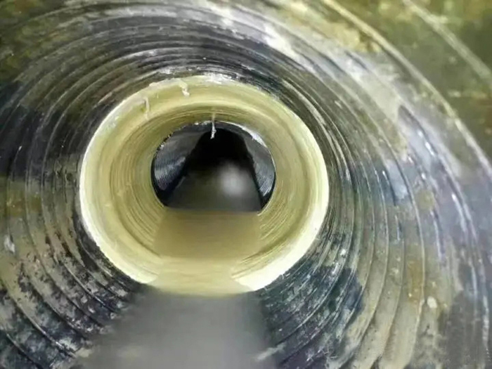 个旧内衬修复法通常适用于哪些类型的断面管道