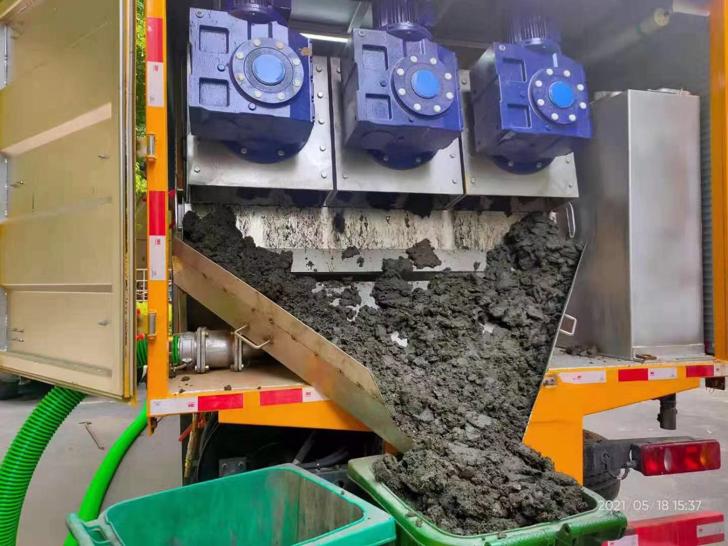 个旧化粪池清掏城市维护站-泥浆净化干湿分离处理